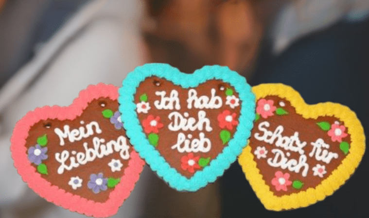 Romantische Wiesn-Grüße: Lebkuchenherzen mit Liebesbotschaften, 17 cm - Lebkuchenherzen-Fabrik