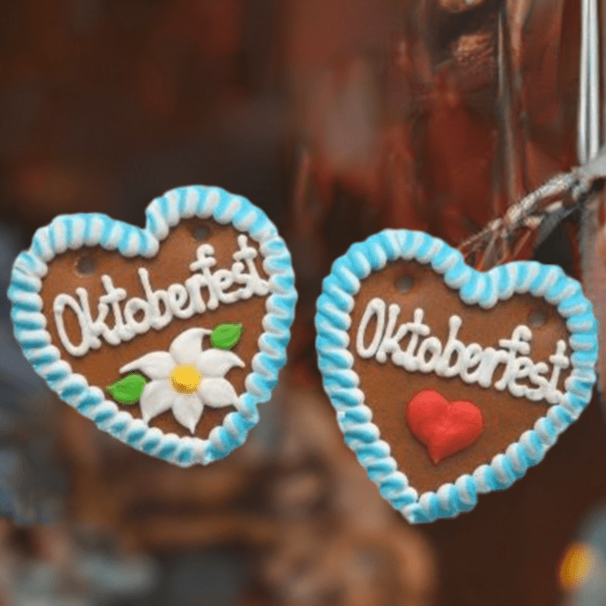 60 Lebkuchenherzen im Karton Spruch Oktoberfest 10 cm - Lebkuchenherzen-Fabrik